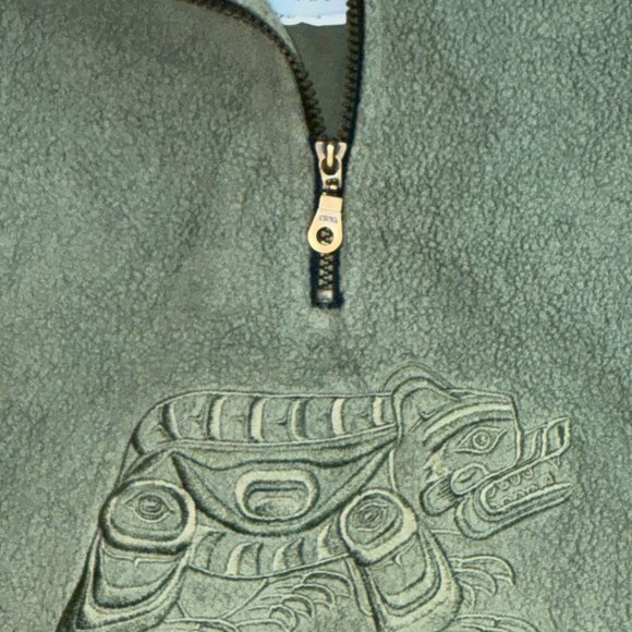 XXL Green Bear Pull Over - Picture 2 of 4